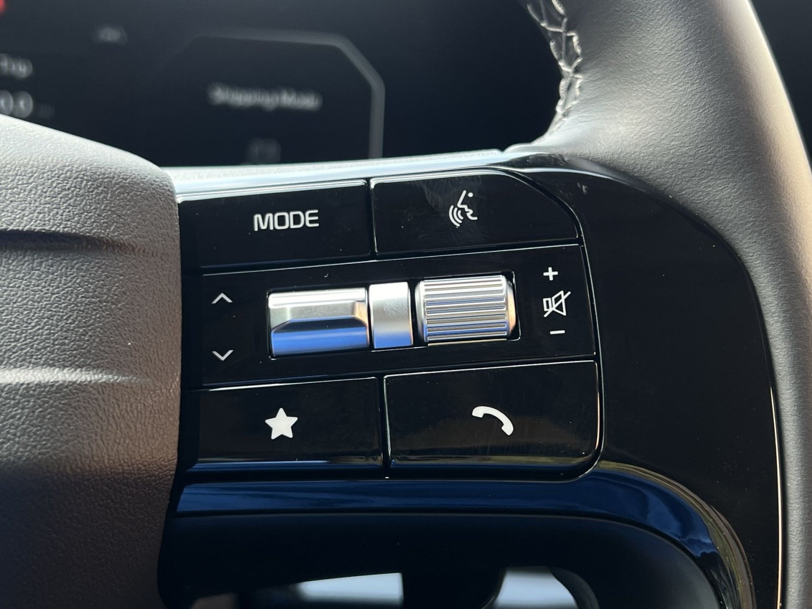 New 2027 Kia Carnival SX Prestige FWD image 23