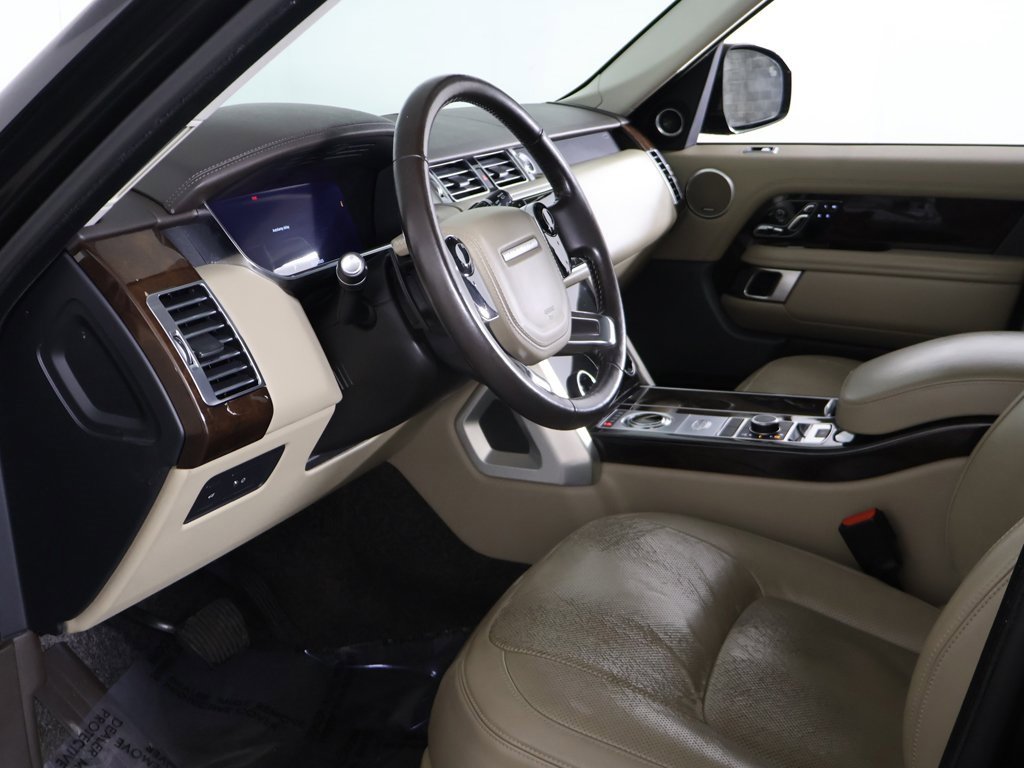 Used 2020 Land Rover Range Rover HSE image 28