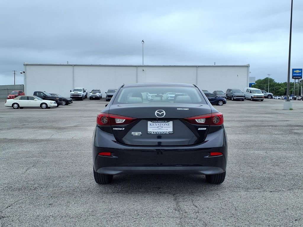 Used 2016 MAZDA MAZDA3 i Sport w/ Preferred Equipment Package FWD image 6