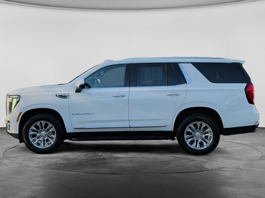 Used 2025 GMC Yukon Denali AWD/4WD image 4