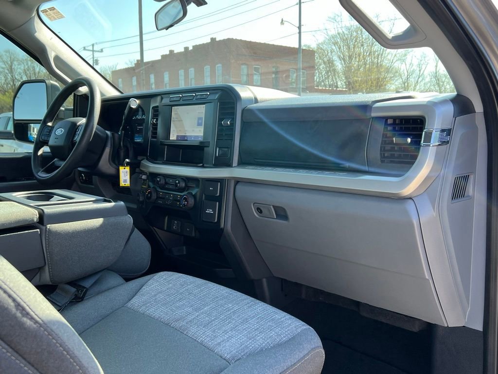 Used 2024 Ford F250 XLT w/ FX4 Off-Road Package image 21