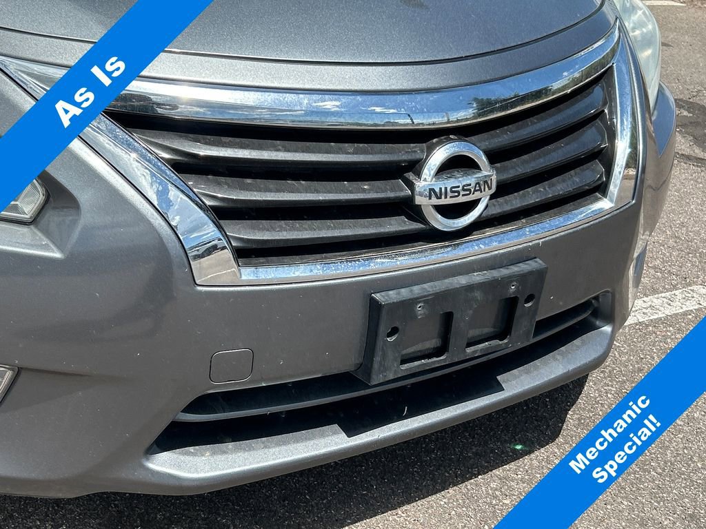 Used 2014 Nissan Altima 2.5 S w/ Display Audio Package FWD image 25