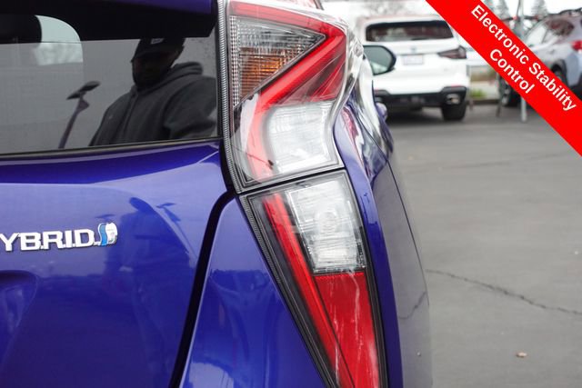 Certified 2017 Toyota Prius Two image 9