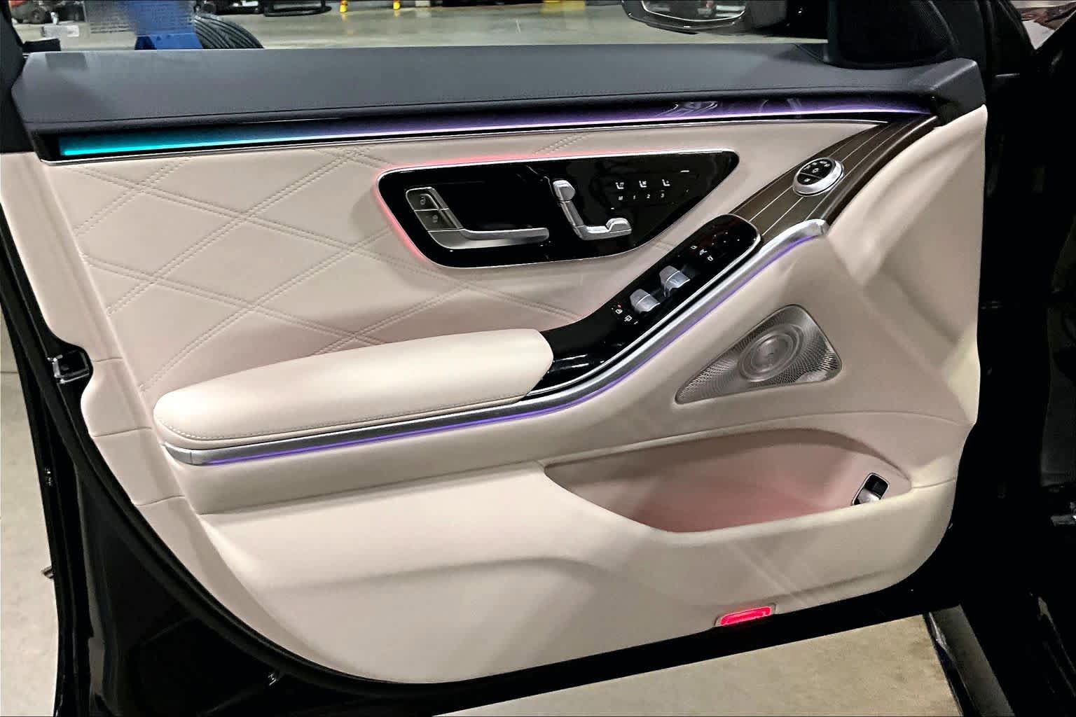 New 2025 Mercedes-Benz S 63 AMG S image 12