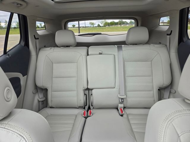 Used 2024 GMC Terrain Denali w/ Denali Premium Package AWD/4WD image 36