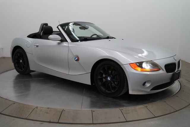 Used 2003 BMW Z4 2.5i image 10