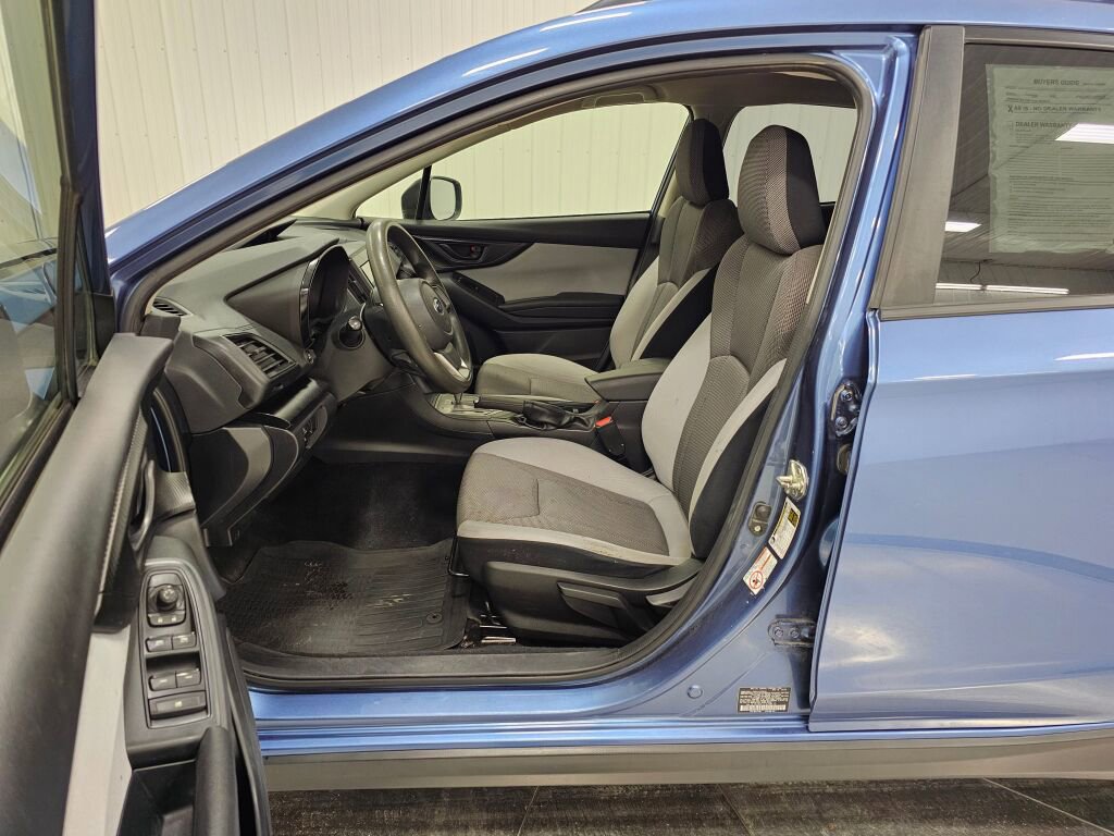 Used 2020 Subaru Crosstrek 2.0i AWD/4WD image 11