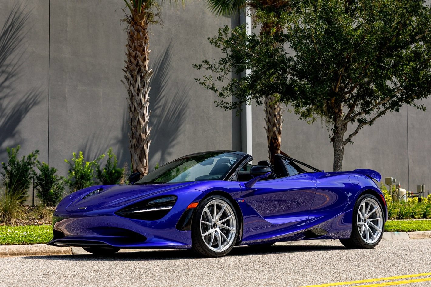 New 2026 McLaren 750S Spider RWD image 17