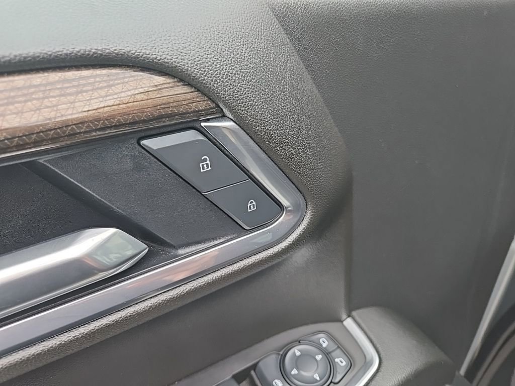 Used 2025 Chevrolet Silverado 1500 LT image 41