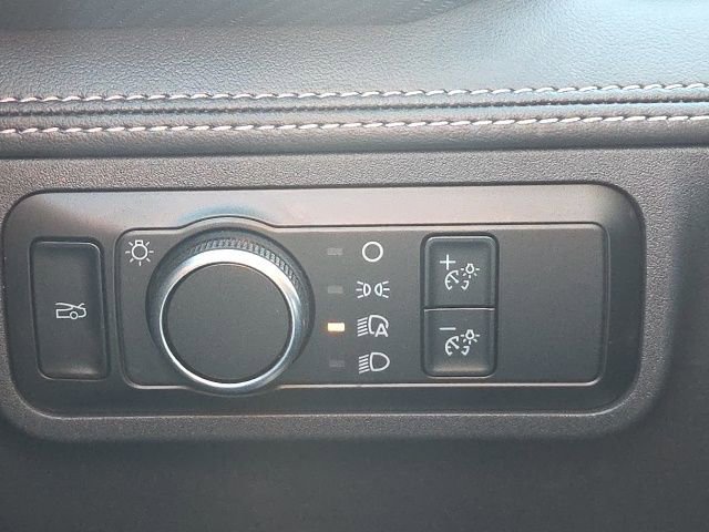 Used 2025 Ford Mustang Premium image 21