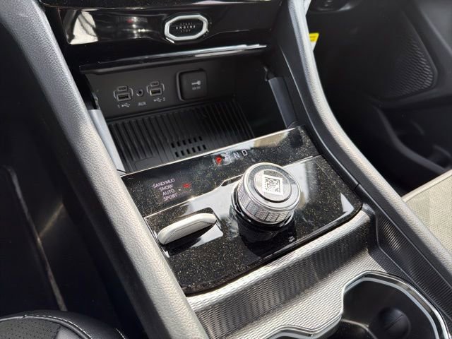 New 2026 Jeep Grand Cherokee Altitude image 21