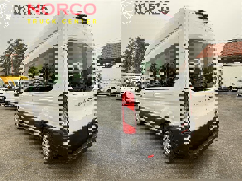 Used 2021 Ford Transit 350 XLT image 8