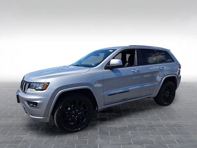 Used 2019 Jeep Grand Cherokee Altitude AWD/4WD image 3