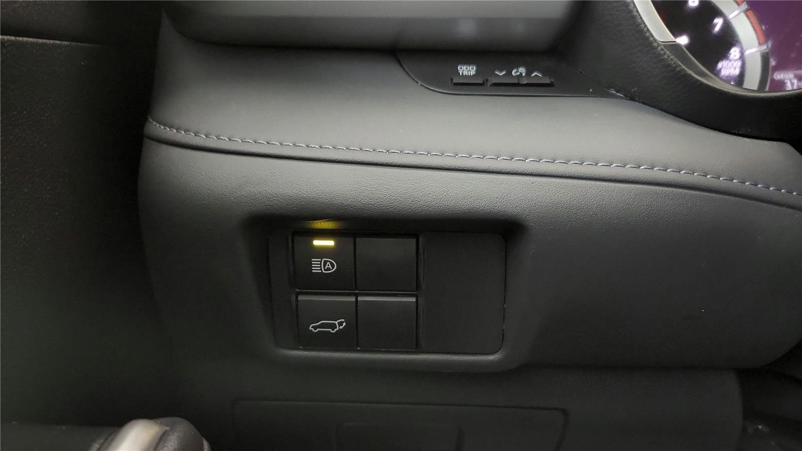 Used 2022 Toyota Highlander XLE image 32