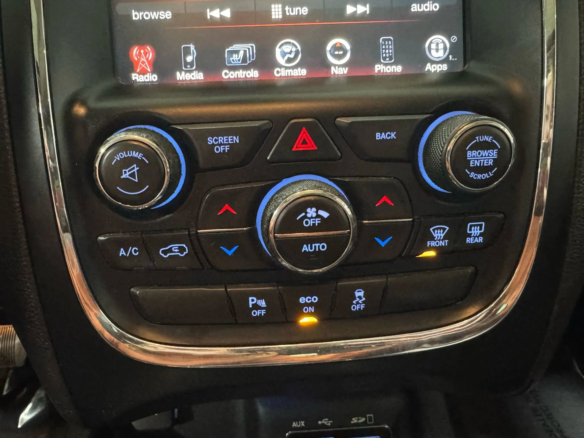 Used 2014 Dodge Durango Limited w/ Premium Group image 26