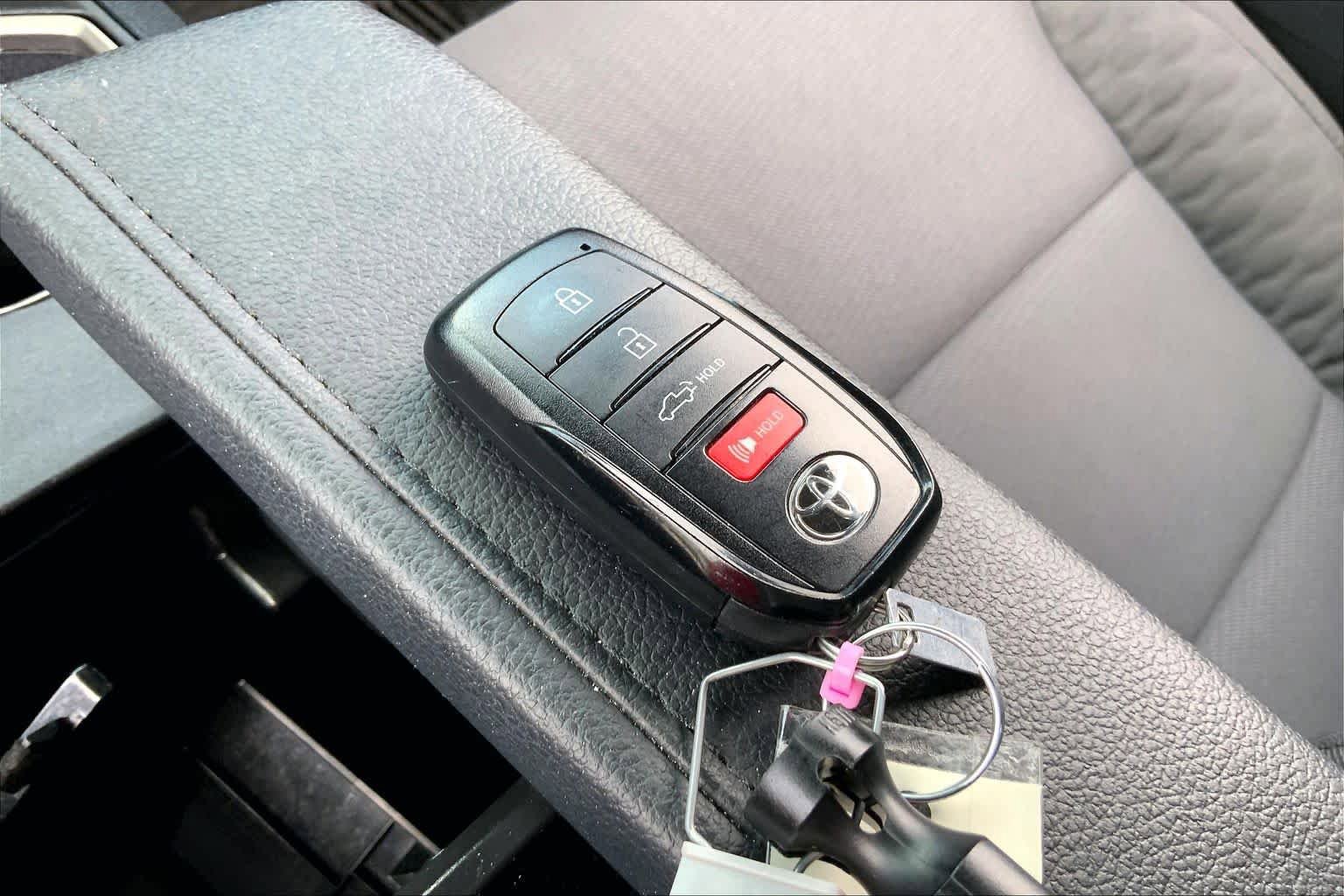 Used 2025 Toyota Tundra SR5 image 14