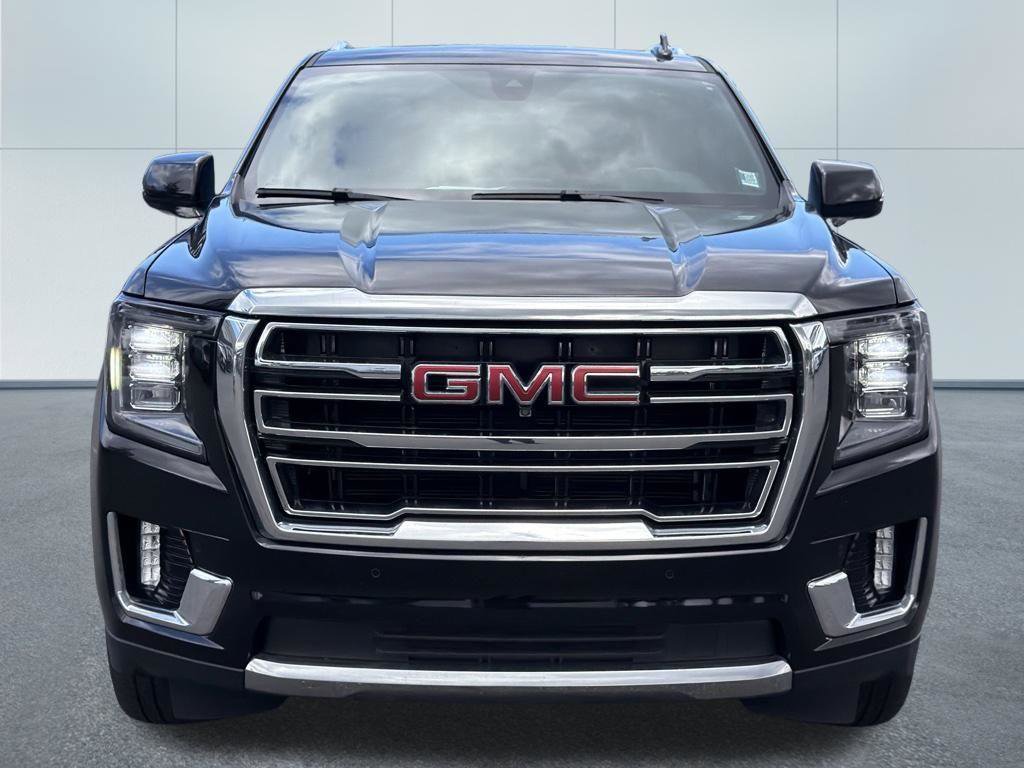 Used 2022 GMC Yukon SLT w/ SLT Luxury Package AWD/4WD image 3