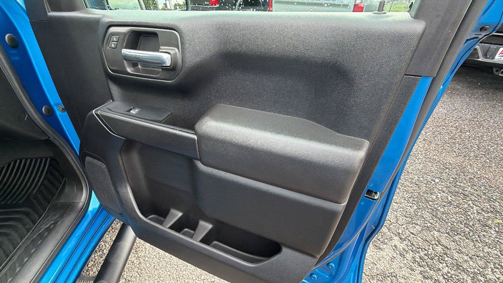 Used 2023 Chevrolet Silverado 1500 Custom w/ LPO, Dark Essentials Package RWD image 15