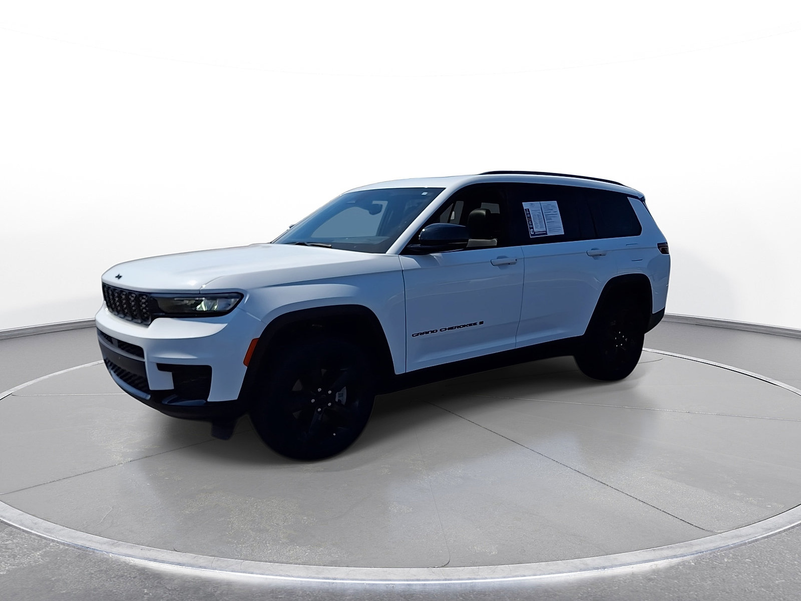 Used 2023 Jeep Grand Cherokee L Laredo AWD/4WD image 4