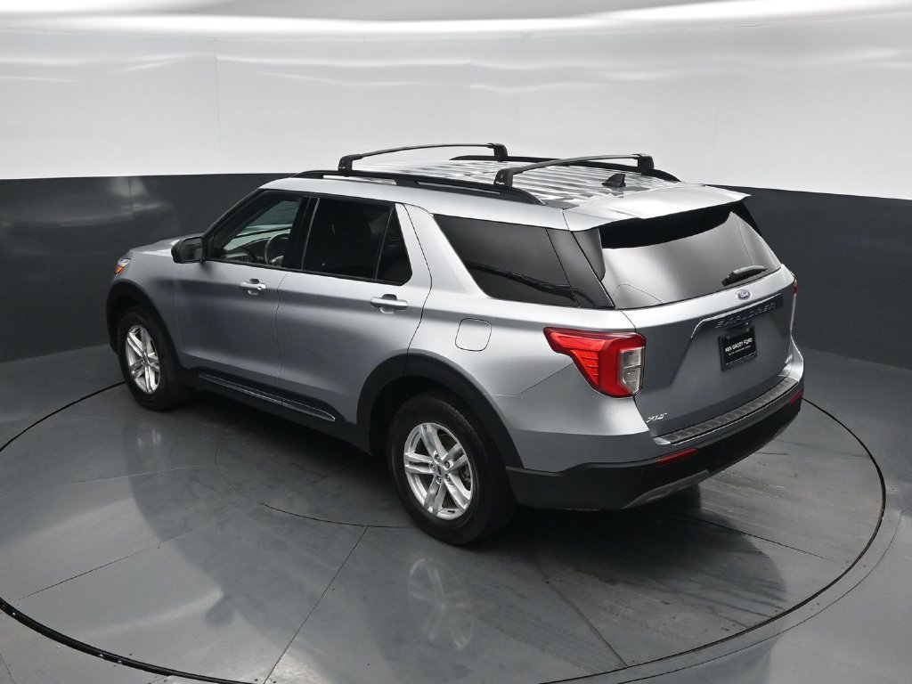 Certified 2022 Ford Explorer XLT w/ Equipment Group 202A AWD/4WD image 38