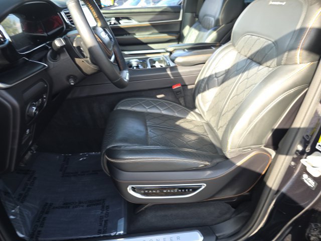 Used 2025 Jeep Grand Wagoneer L Series III w/ Quick Order Packagew 28T AWD/4WD image 13