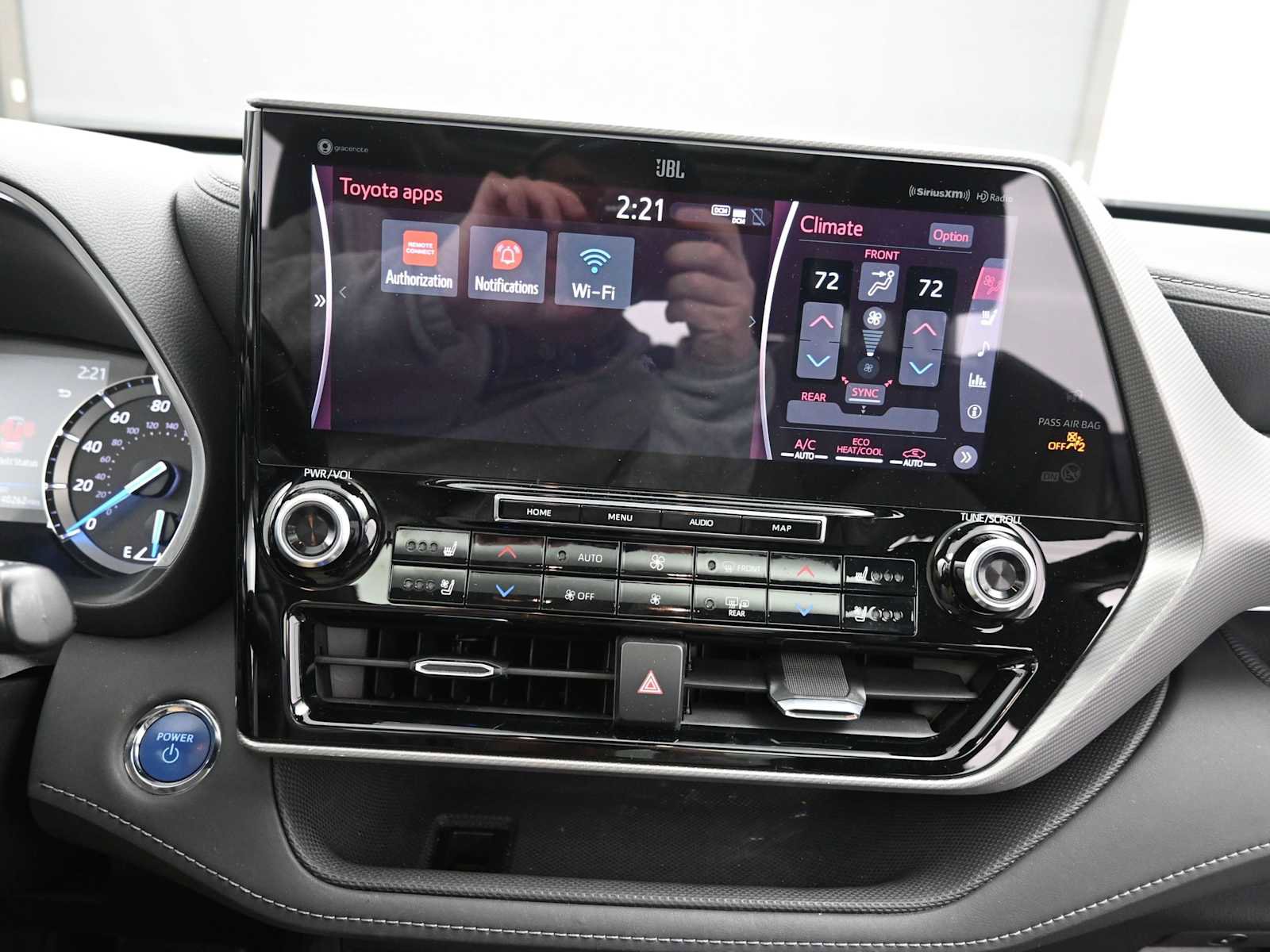 Used 2022 Toyota Highlander Platinum image 17