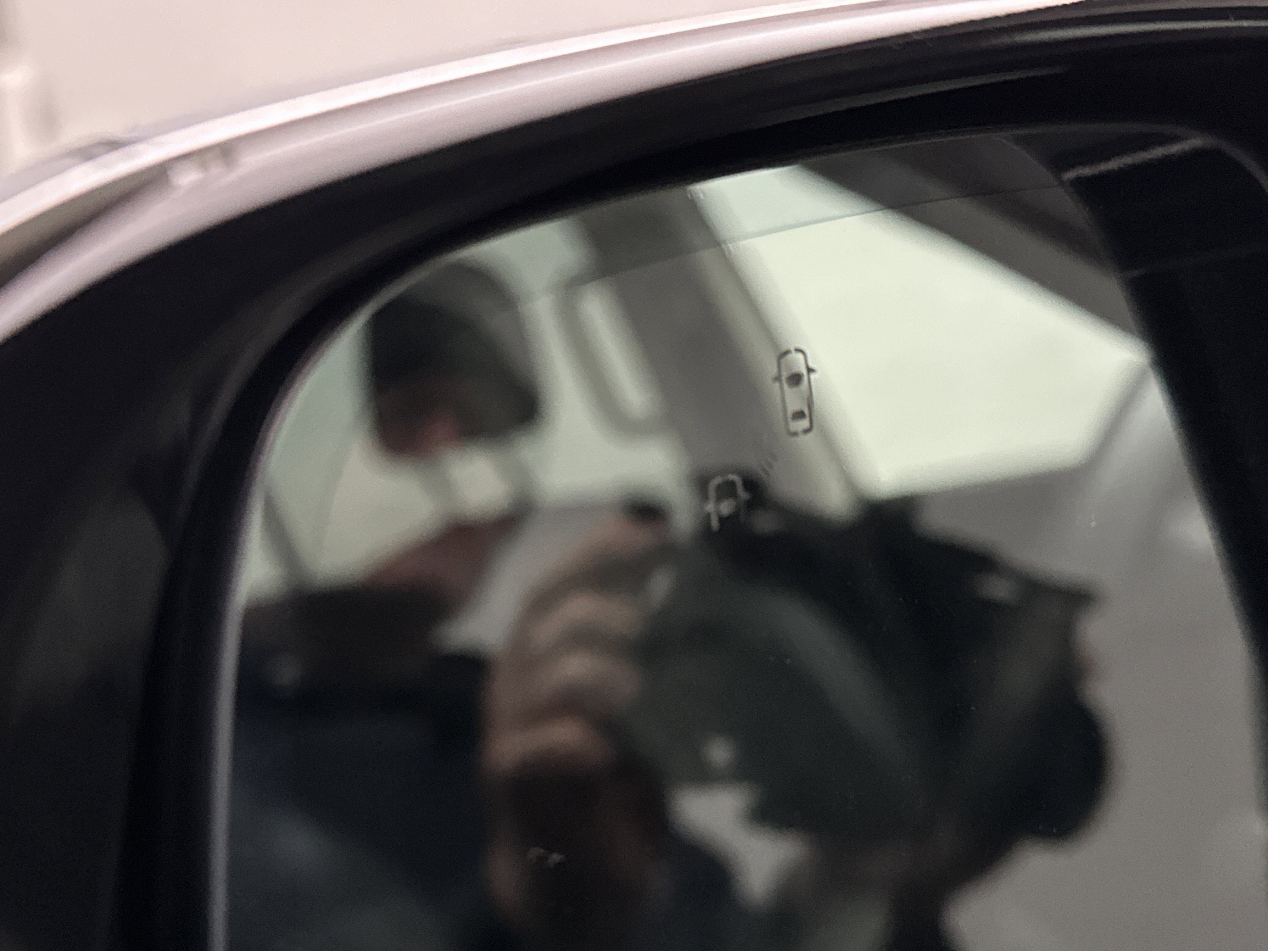 Used 2023 Nissan Armada Platinum image 6