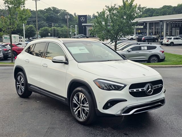 New 2026 Mercedes-Benz GLA 250 4MATIC image 1