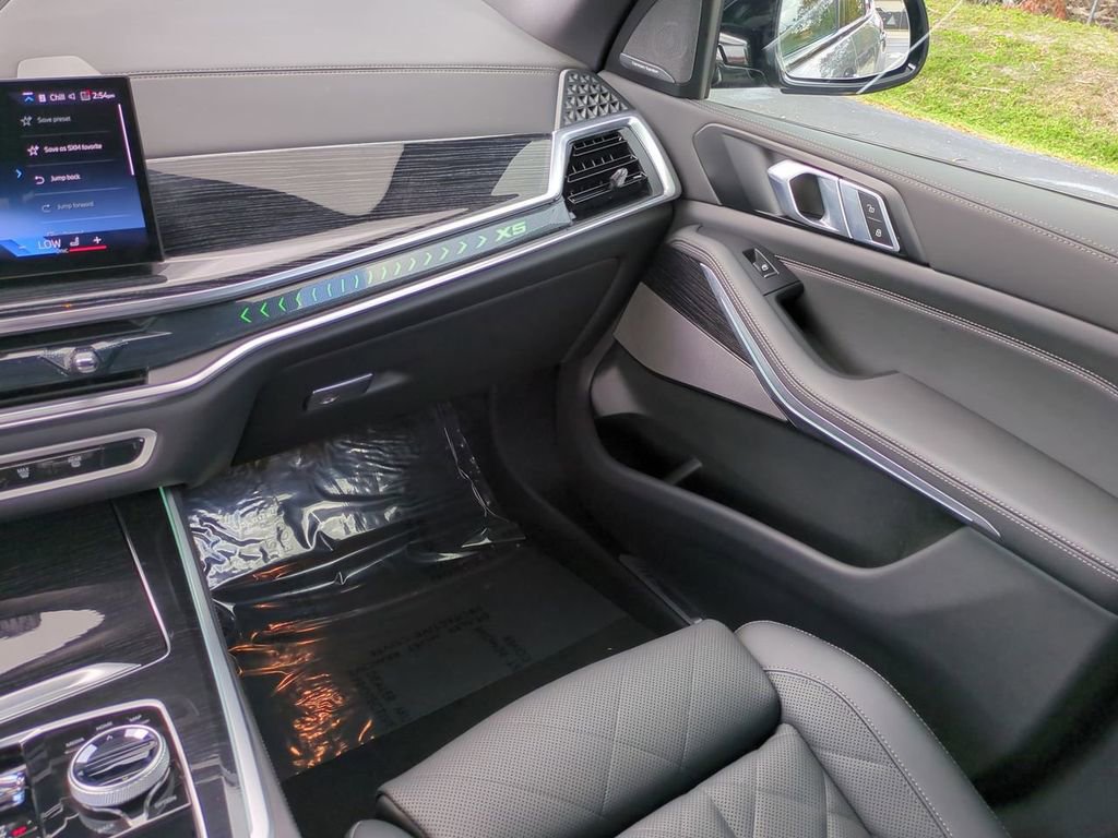 Used 2026 BMW X5 sDrive40i image 17