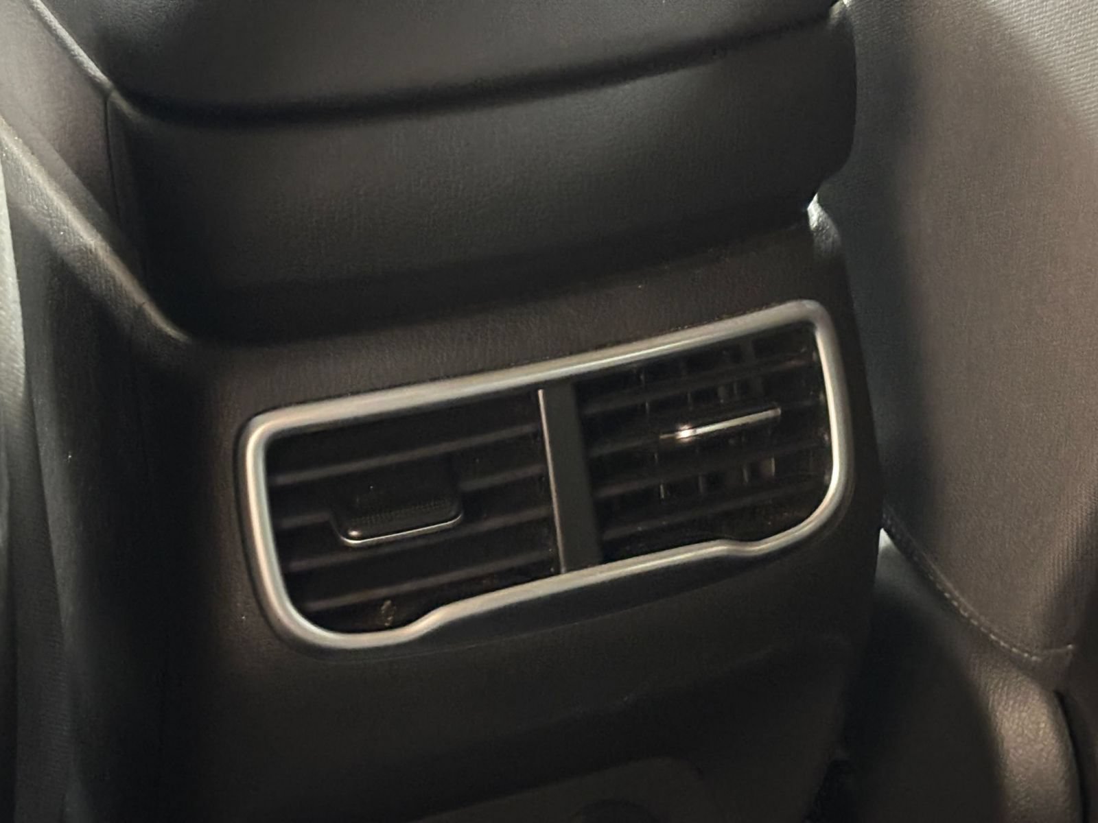 Used 2023 Hyundai Santa Fe SEL AWD/4WD image 25