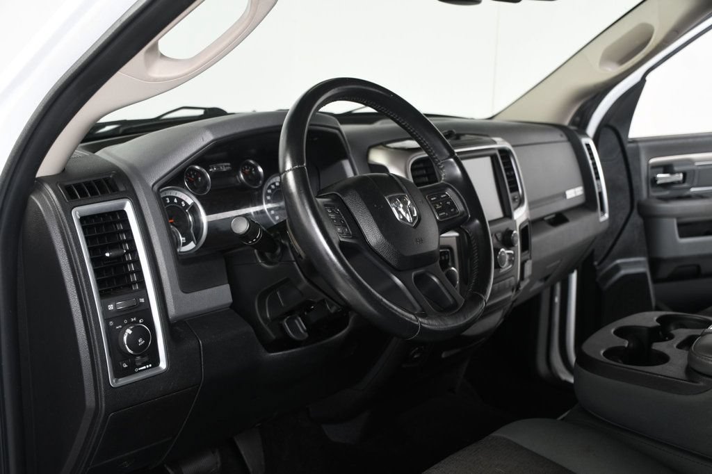 Used 2016 RAM 1500 Lone Star AWD/4WD image 10