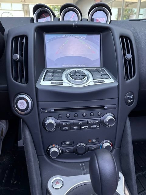 Used 2019 Nissan 370Z Touring RWD image 11