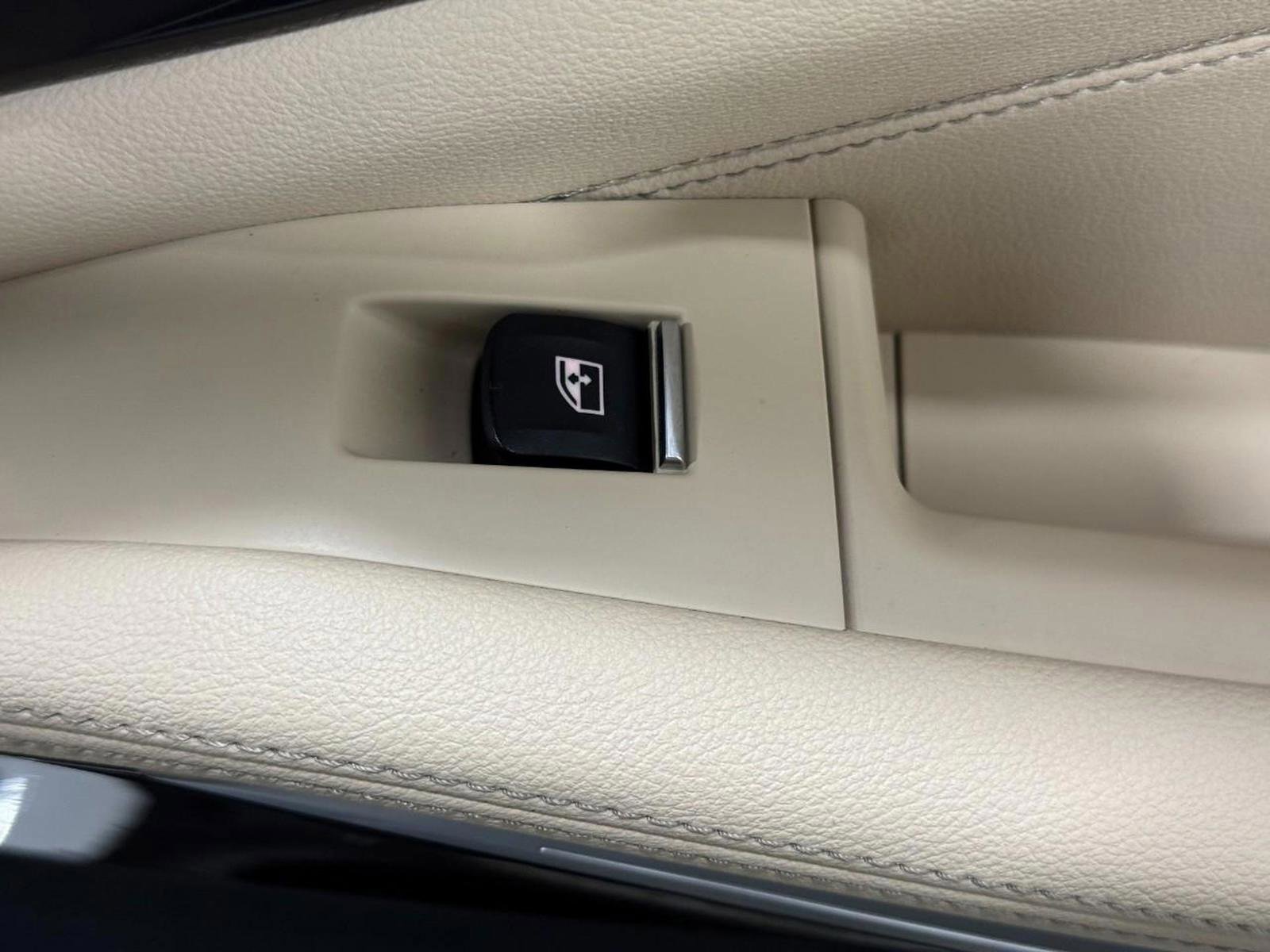 Used 2022 BMW X5 xDrive40i w/ Parking Assistance Package image 23