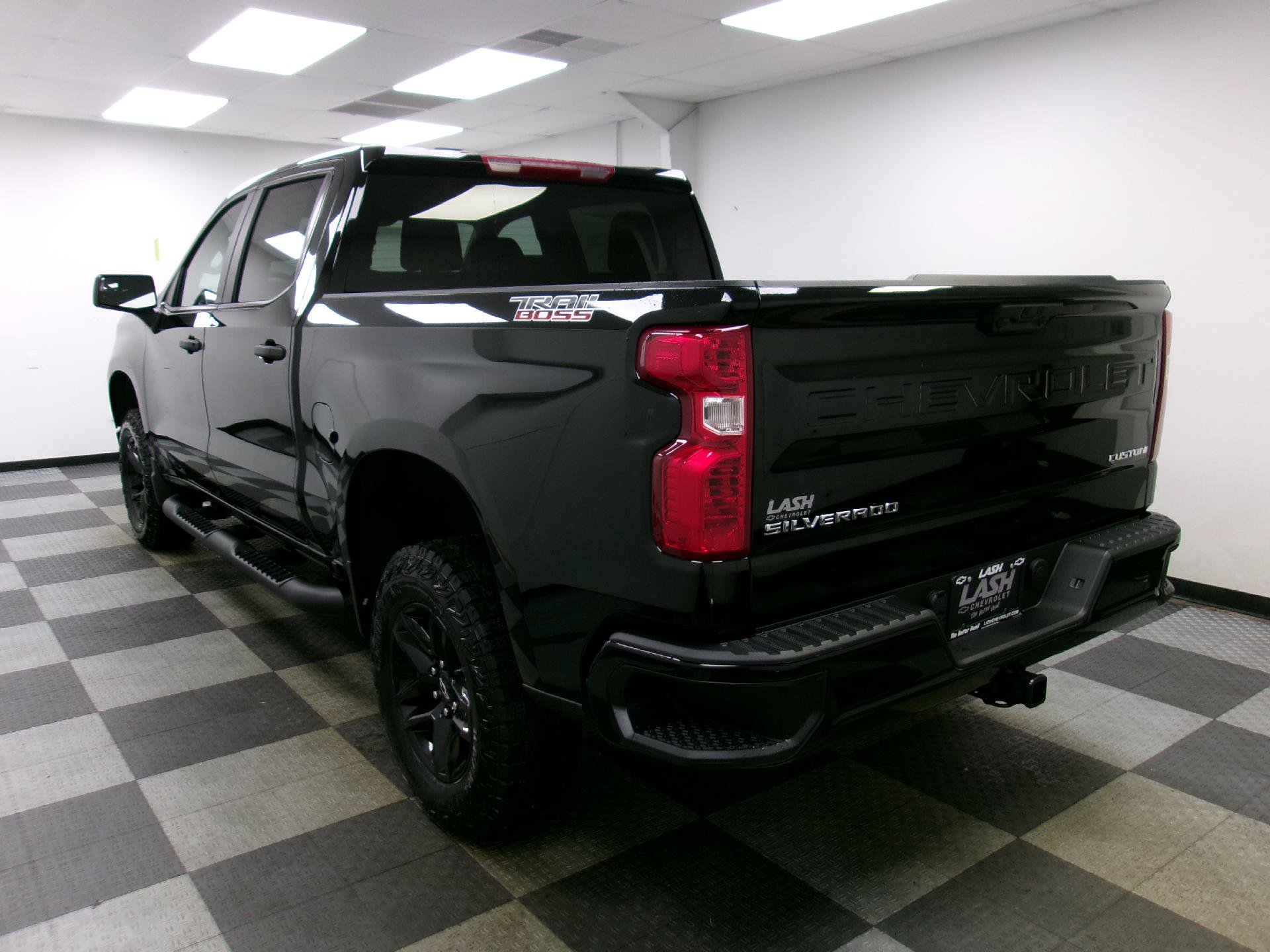 New 2026 Chevrolet Silverado 1500 Custom Trail Boss AWD/4WD image 2