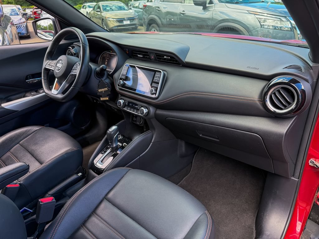 Used 2020 Nissan Kicks SR w/ SR Premium Package FWD image 8