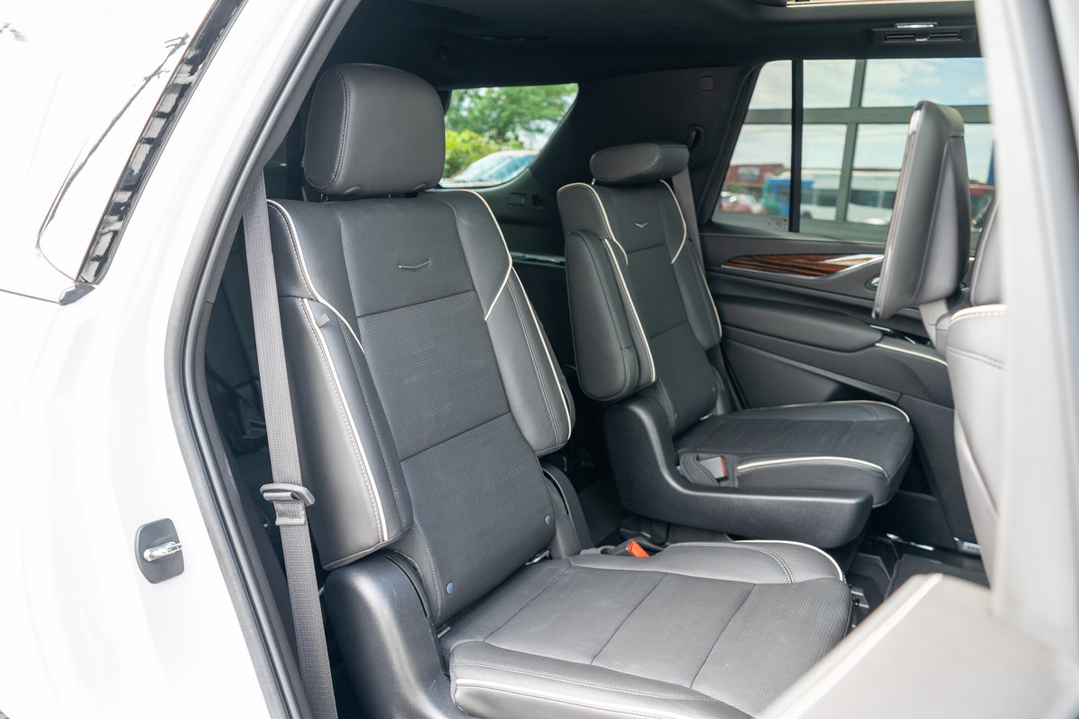 Used 2021 Cadillac Escalade Premium Luxury w/ LPO, Radiant Package AWD/4WD image 52