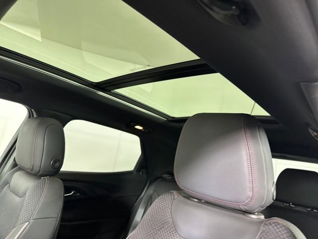 Used 2023 Chevrolet TrailBlazer RS w/ Sun and Liftgate Package image 12