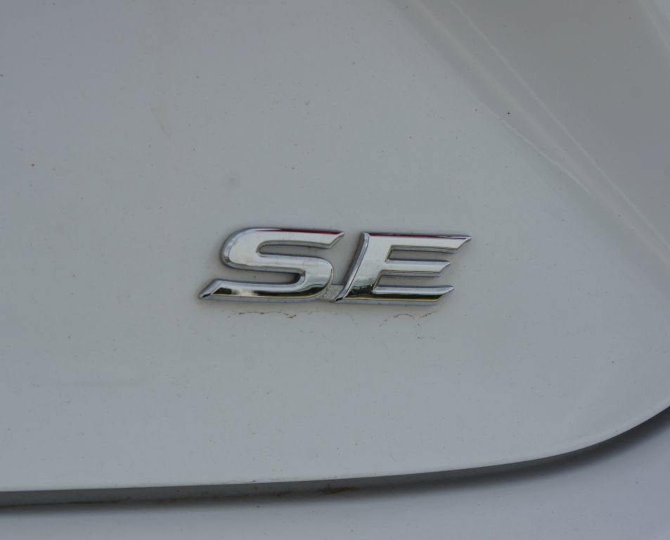 Used 2025 Toyota Camry SE FWD image 18