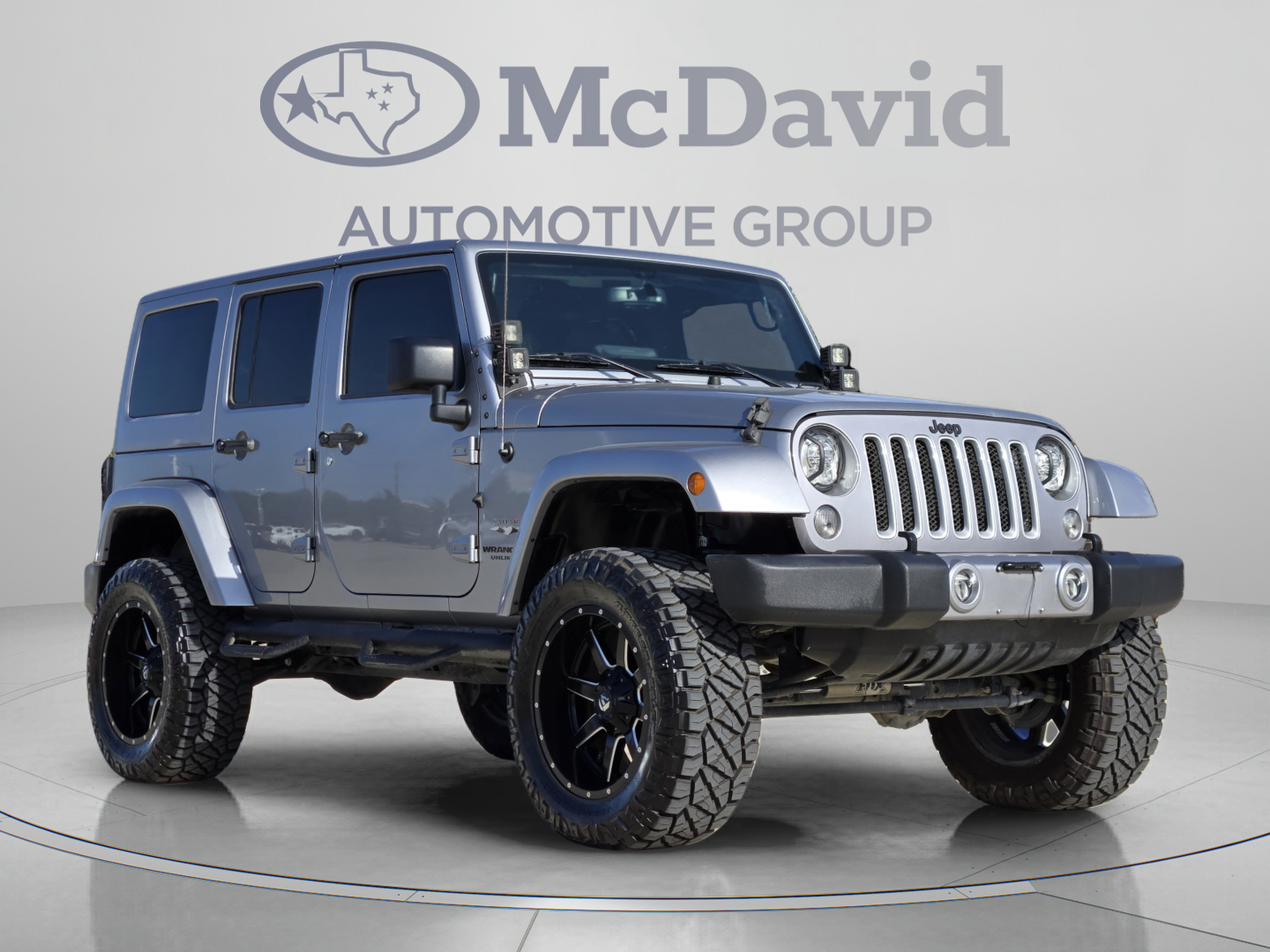 Used 2017 Jeep Wrangler Unlimited Sahara w/ Connectivity Group AWD/4WD image 7