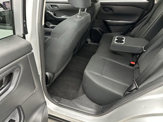 Used 2024 Nissan Rogue S image 22