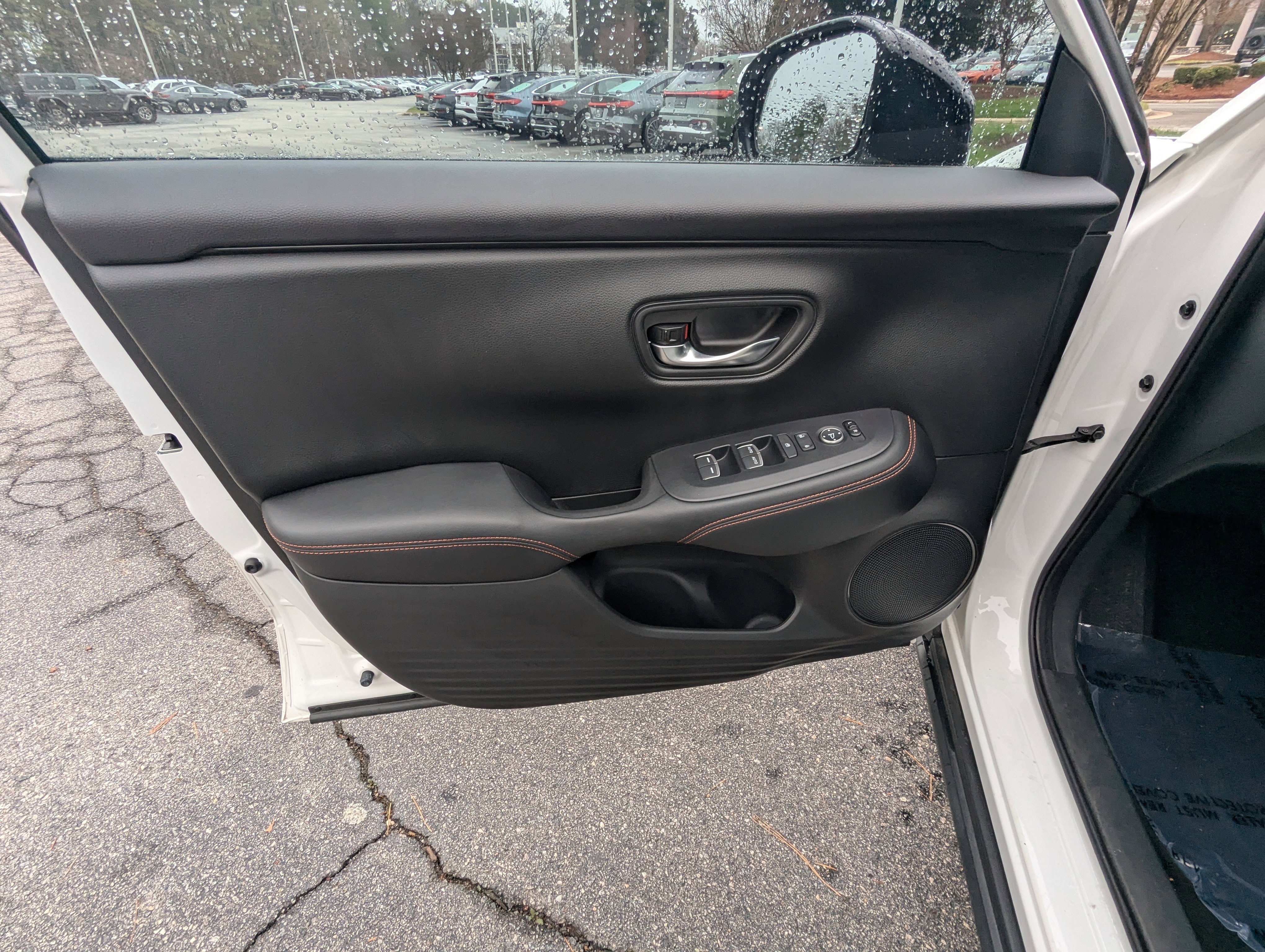 Used 2023 Honda HR-V Sport image 15