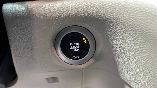 Used 2021 Chrysler Voyager LX image 24