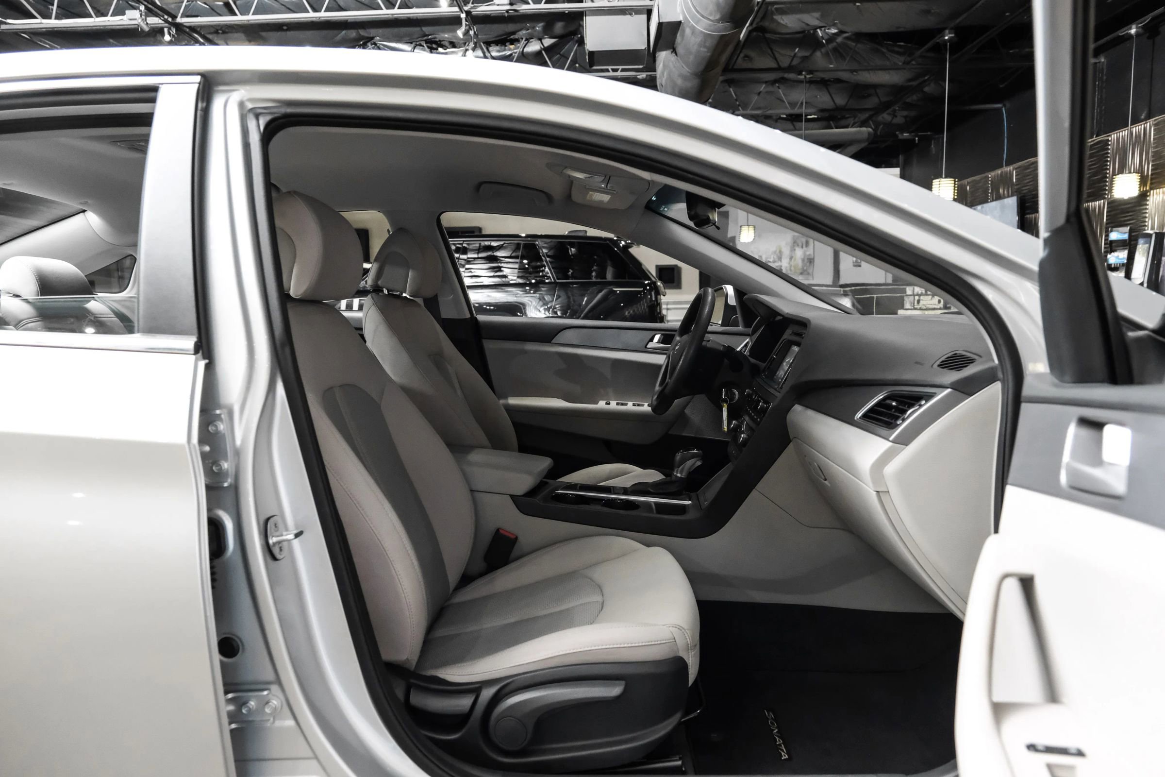 Used 2016 Hyundai Sonata SE FWD image 38