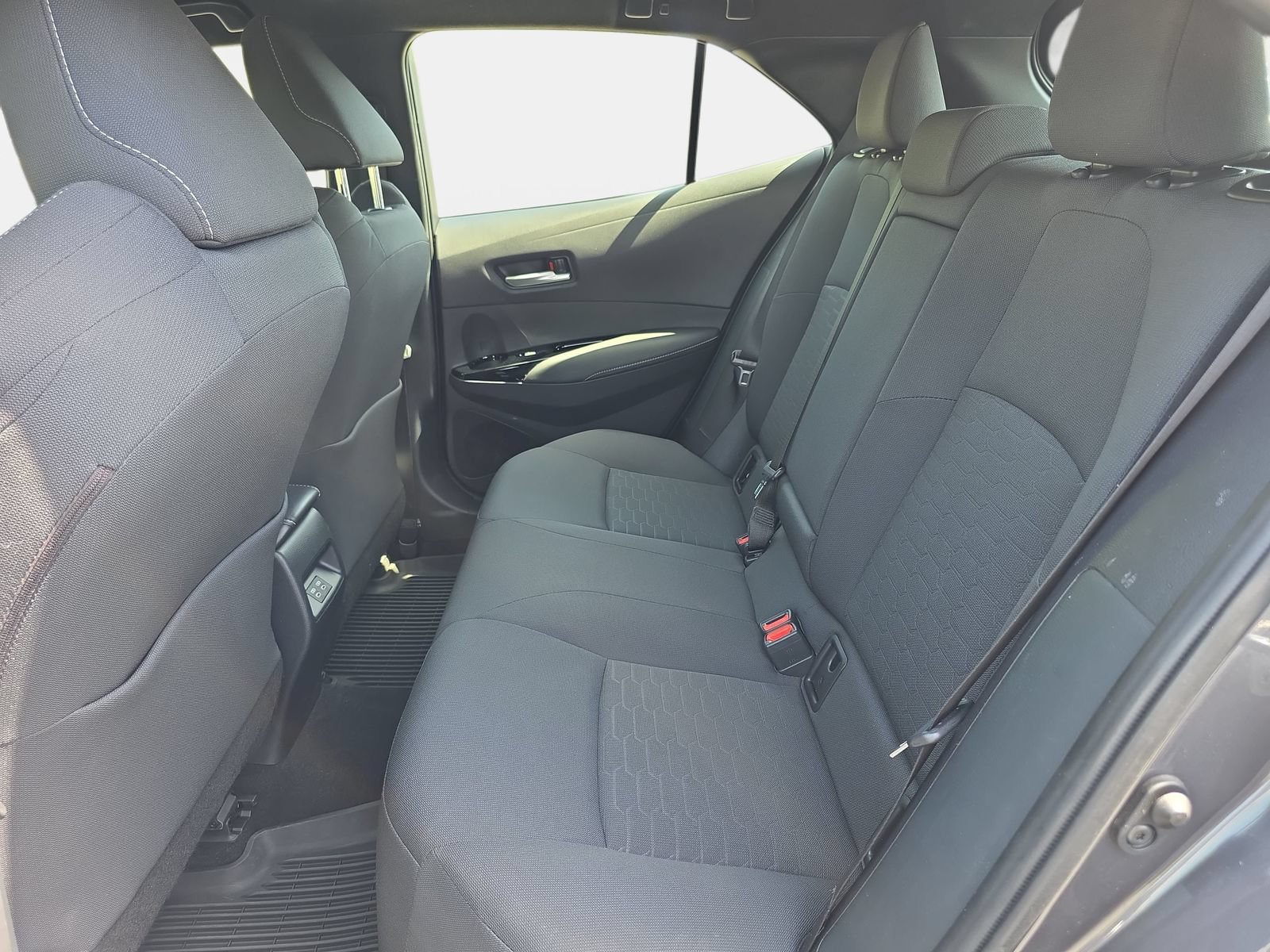 Used 2026 Toyota Corolla SE FWD image 13
