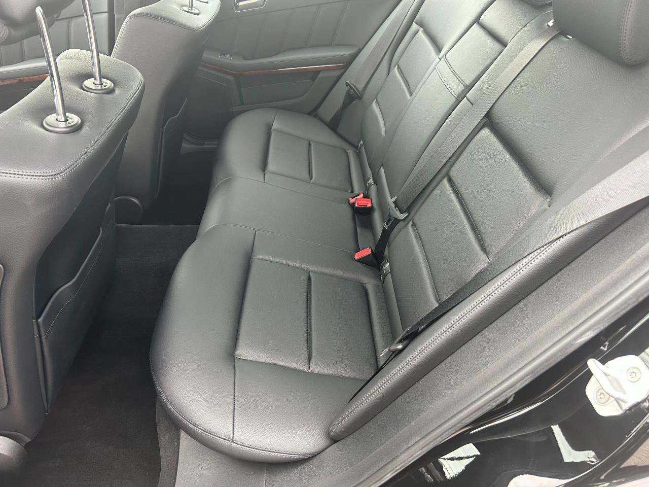 Used 2013 Mercedes-Benz E 350 BlueTEC Sedan image 11