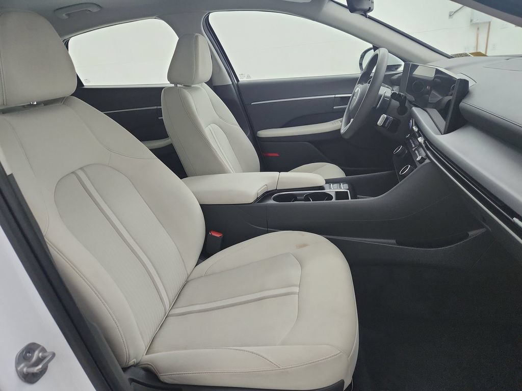Used 2025 Hyundai Sonata SEL FWD image 32