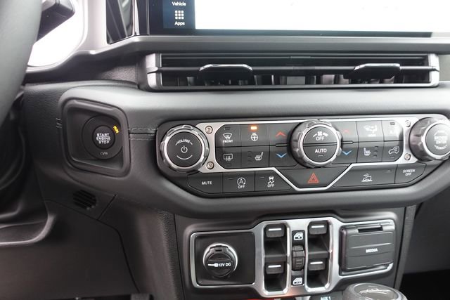 New 2026 Jeep Gladiator Mojave AWD/4WD image 22