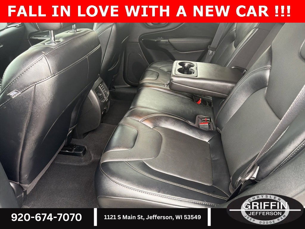 Used 2023 Jeep Cherokee Altitude Lux image 17