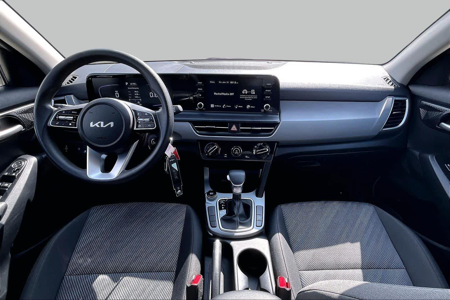 Certified 2026 Kia Seltos LX FWD image 14
