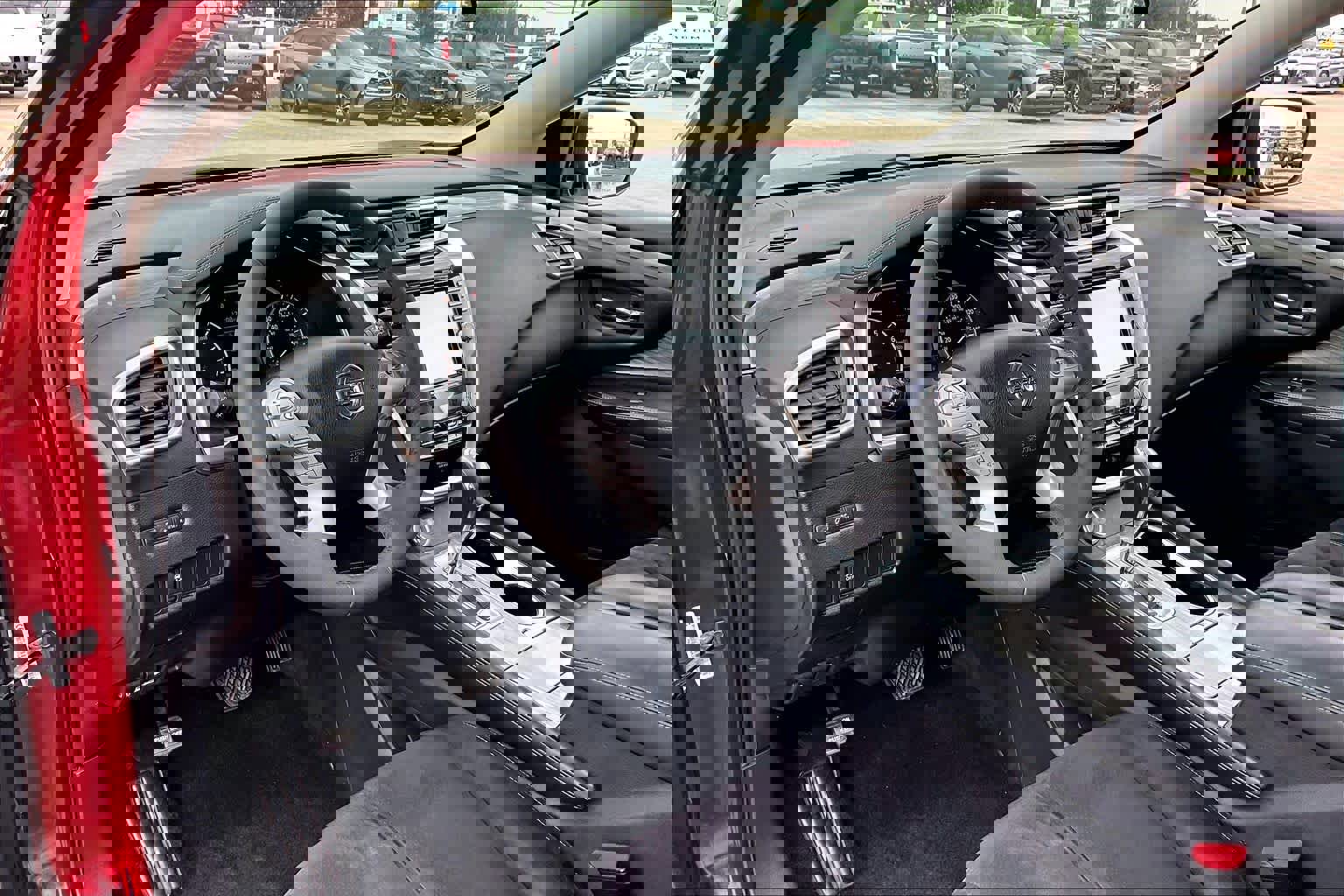 Used 2017 Nissan Murano SV image 17